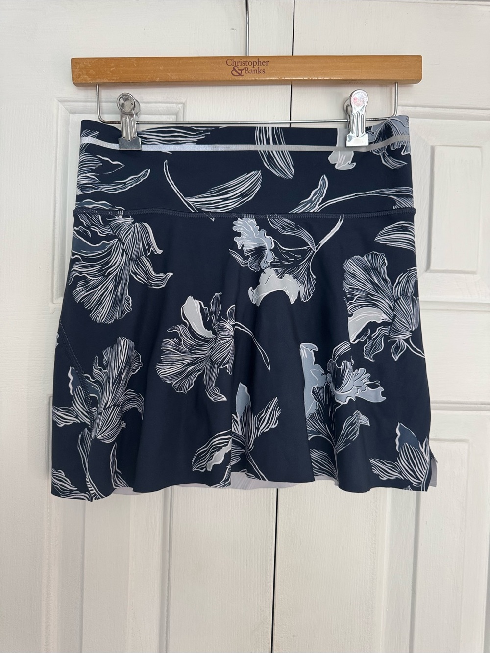 Athleta Navy Floral Skort with White Flower Print